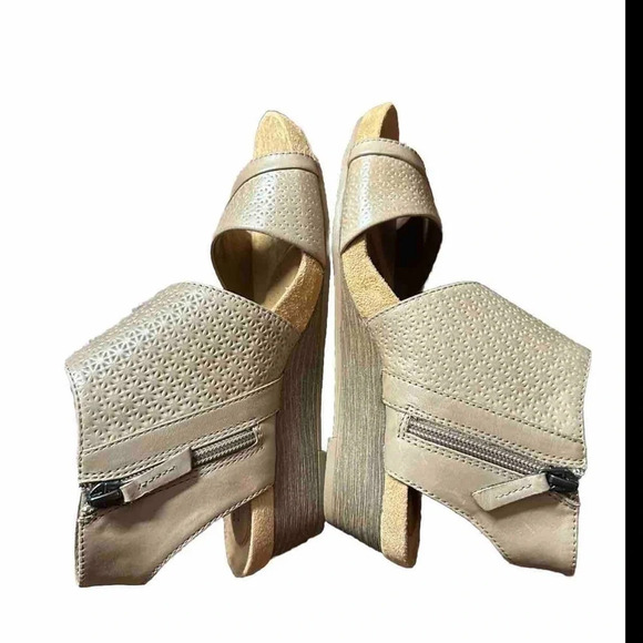 Rockport Cobb Hill Collection Women Hollywood 2 Cuff Khaki Vintage Size 6 NIB - Picture 4 of 8